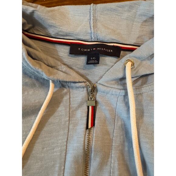 Vintage Tommy Hilfiger Women's Size L Baby Blue Lightweight 1/4 Zip Sweatshirt - Picture 9 of 10